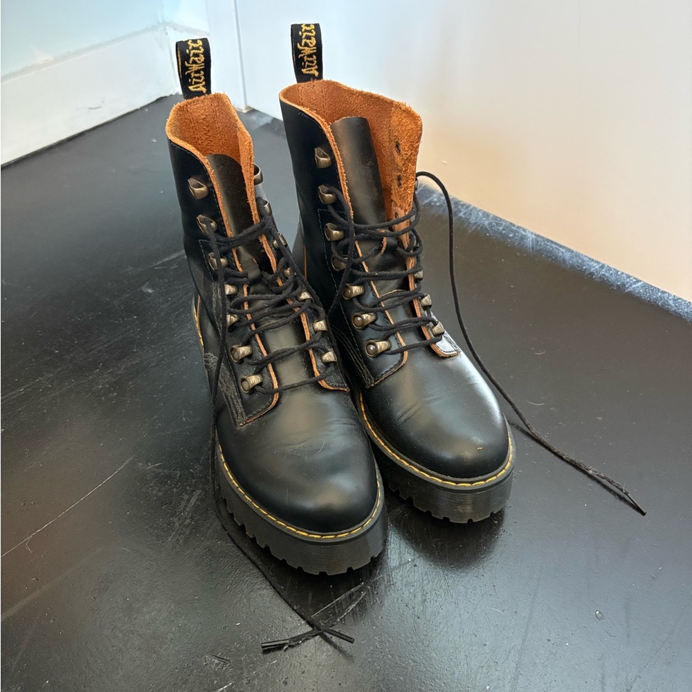 Dr. Martens Leona Heeled Boot in Vintage Smooth Leather